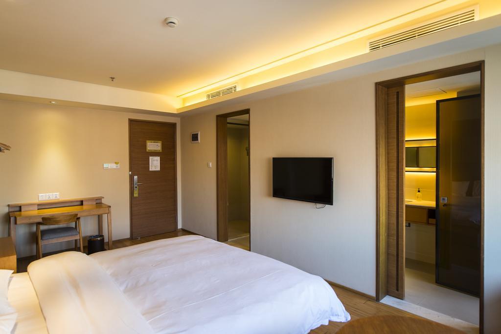 Ji Hotel Shanghai Lujiazui Exterior photo