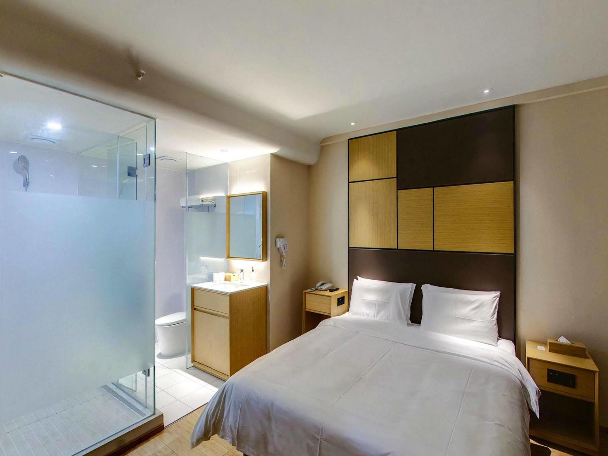 Ji Hotel Shanghai Lujiazui Exterior photo